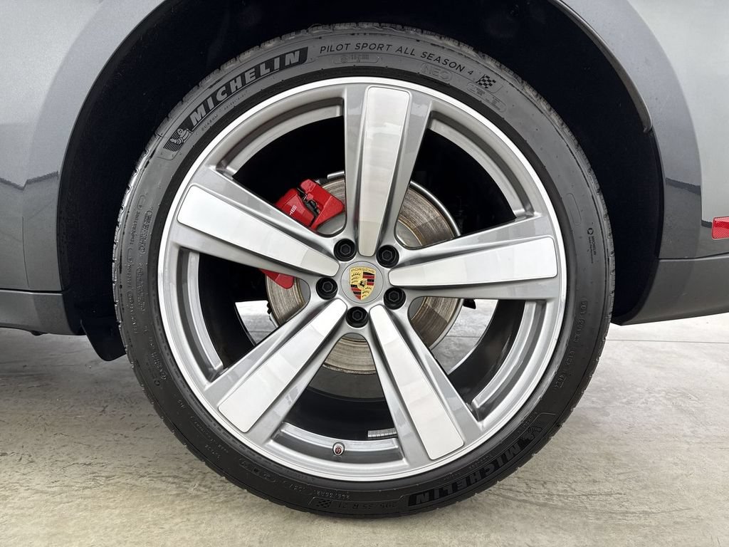 Certified 2025 Porsche Macan S AWD/4WD image 14