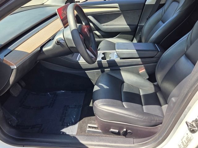 Used 2021 Tesla Model 3 Standard Range Plus image 9
