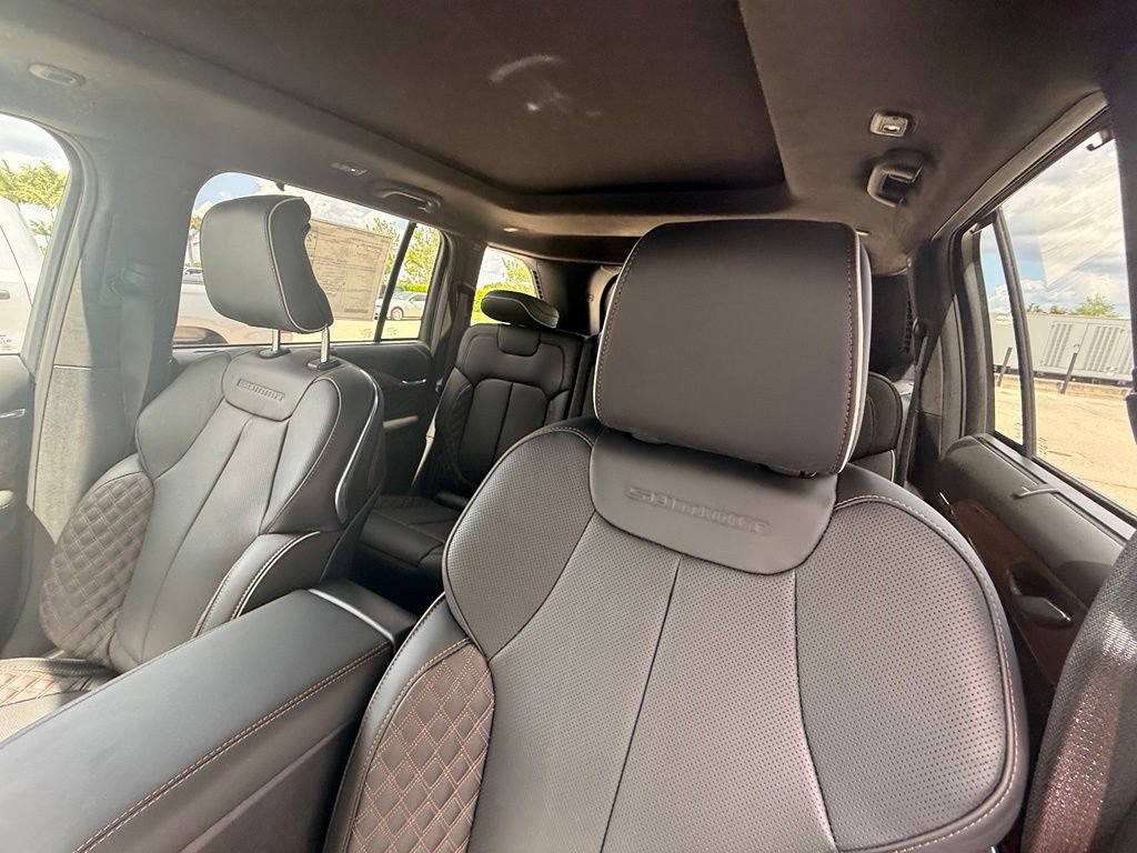 New 2026 Jeep Grand Cherokee Summit AWD/4WD image 23