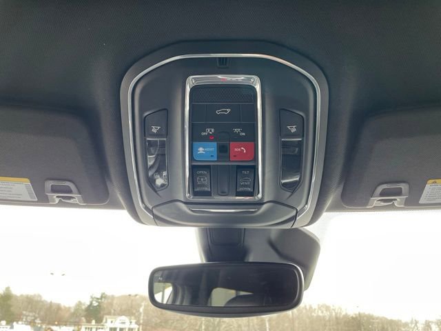 Used 2023 Jeep Grand Cherokee Altitude image 24