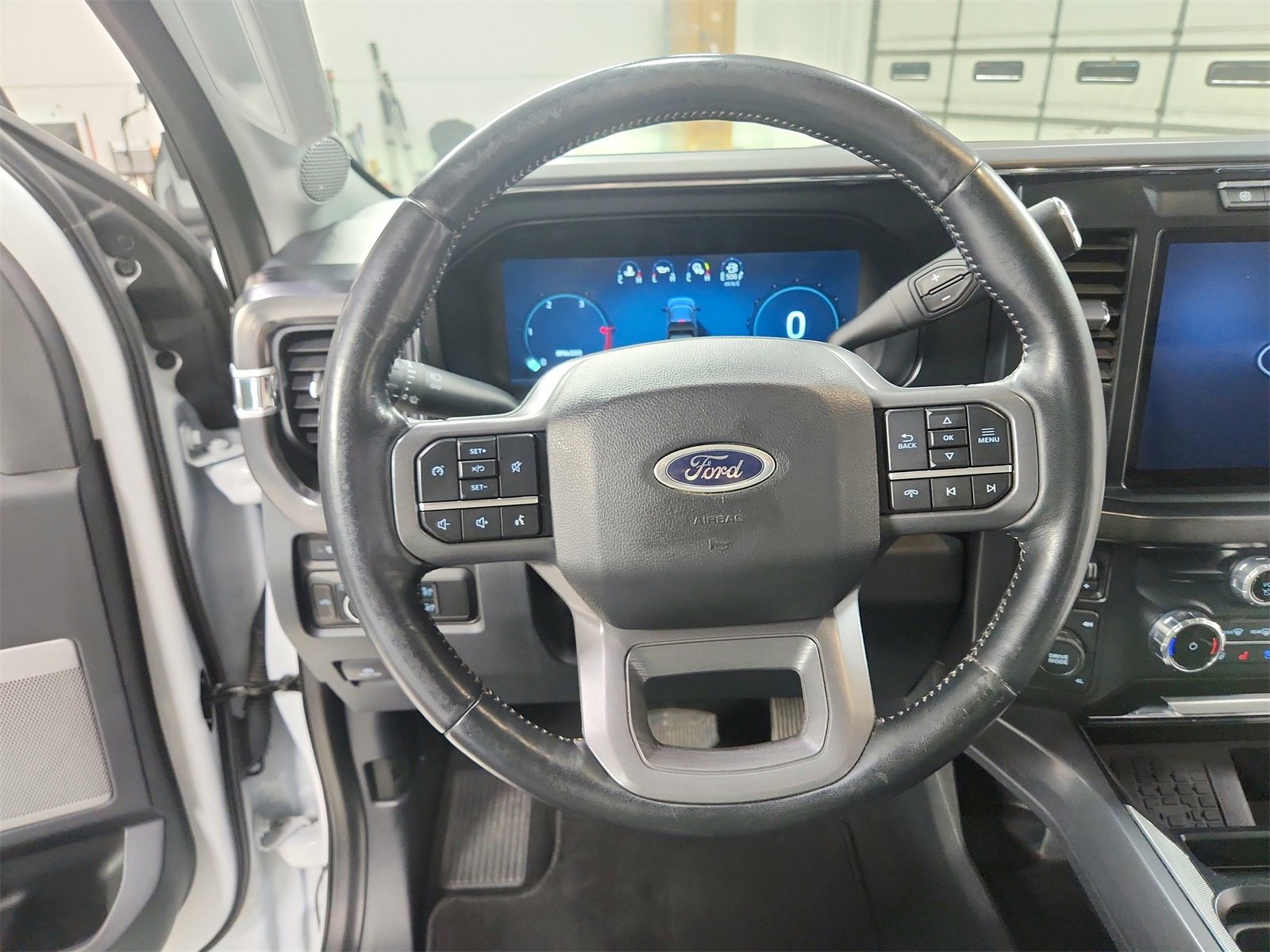 Used 2024 Ford F250 Lariat w/ Sport Appearance Package image 23