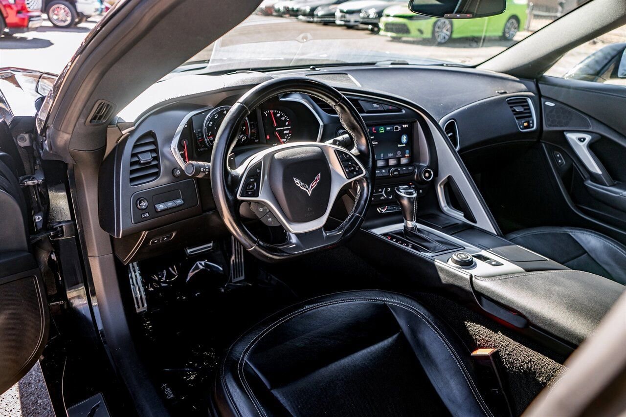 Used 2018 Chevrolet Corvette Stingray Coupe w/ 2LT Preferred Equipment Group image 13