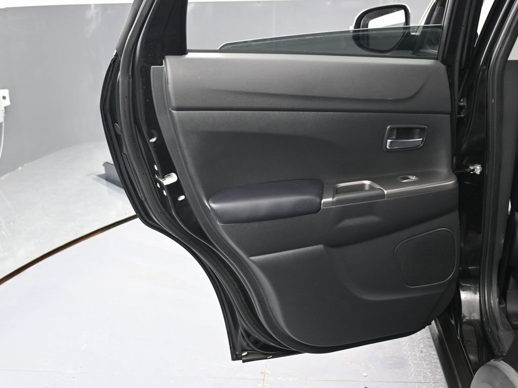 Used 2024 Mitsubishi Outlander Sport SE image 36