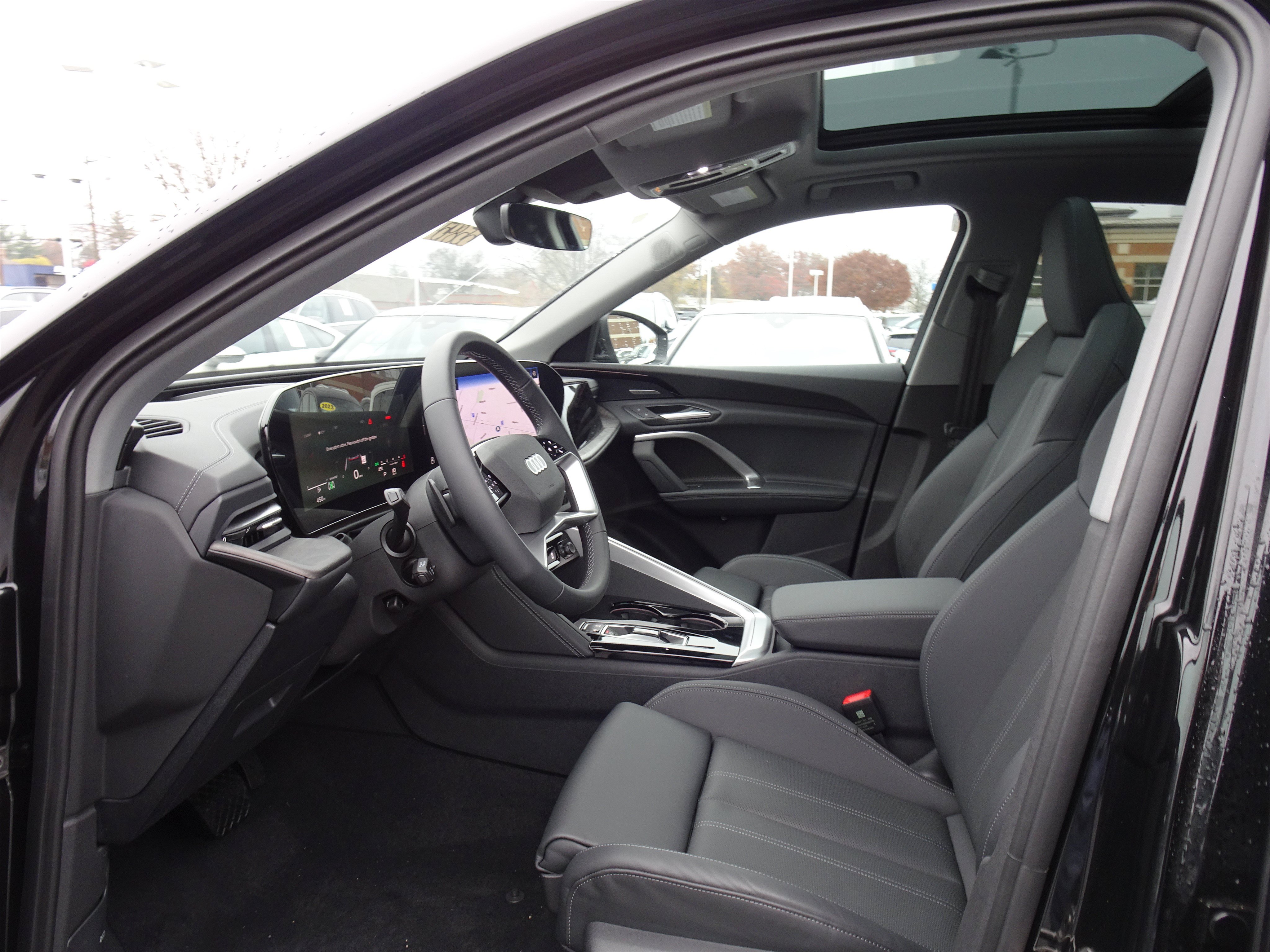 Certified 2025 Audi Q5 Premium w/ Premium Plus AWD/4WD image 4