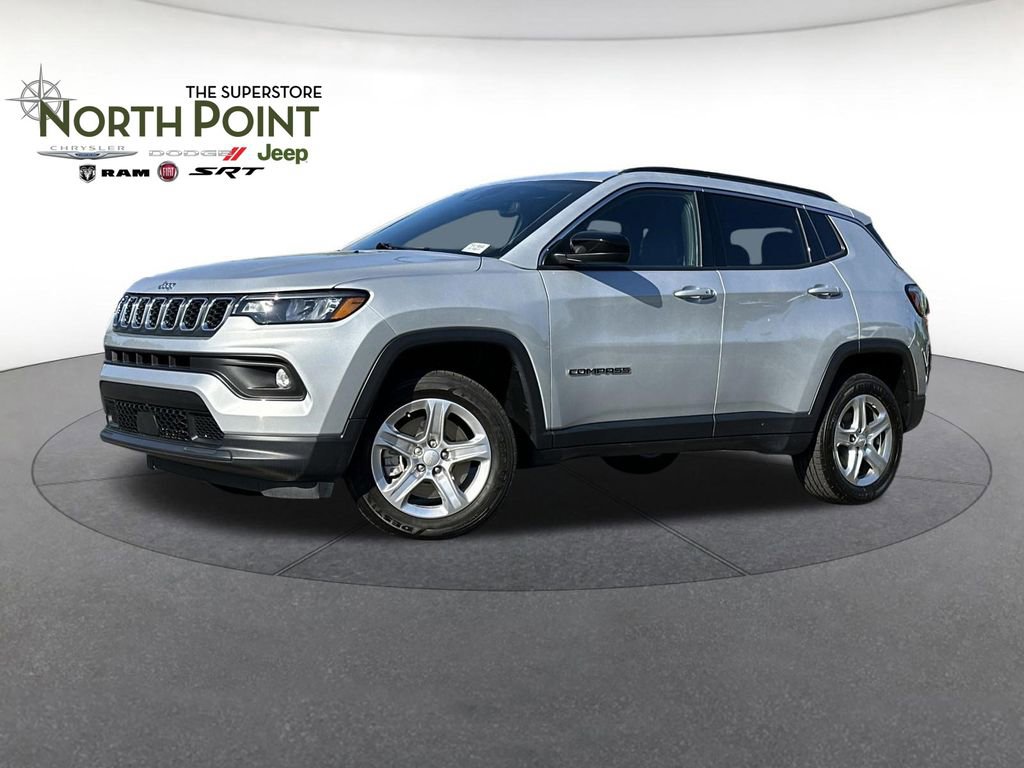 Certified 2024 Jeep Compass Latitude AWD/4WD image 1
