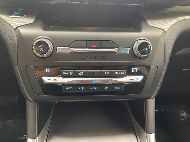 Used 2020 Ford Explorer XLT w/ Equipment Group 202A image 6