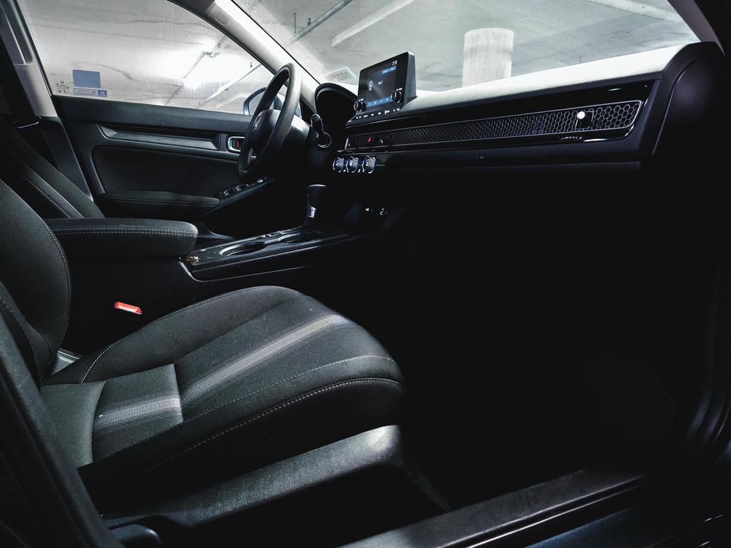 Used 2023 Honda Civic LX image 32