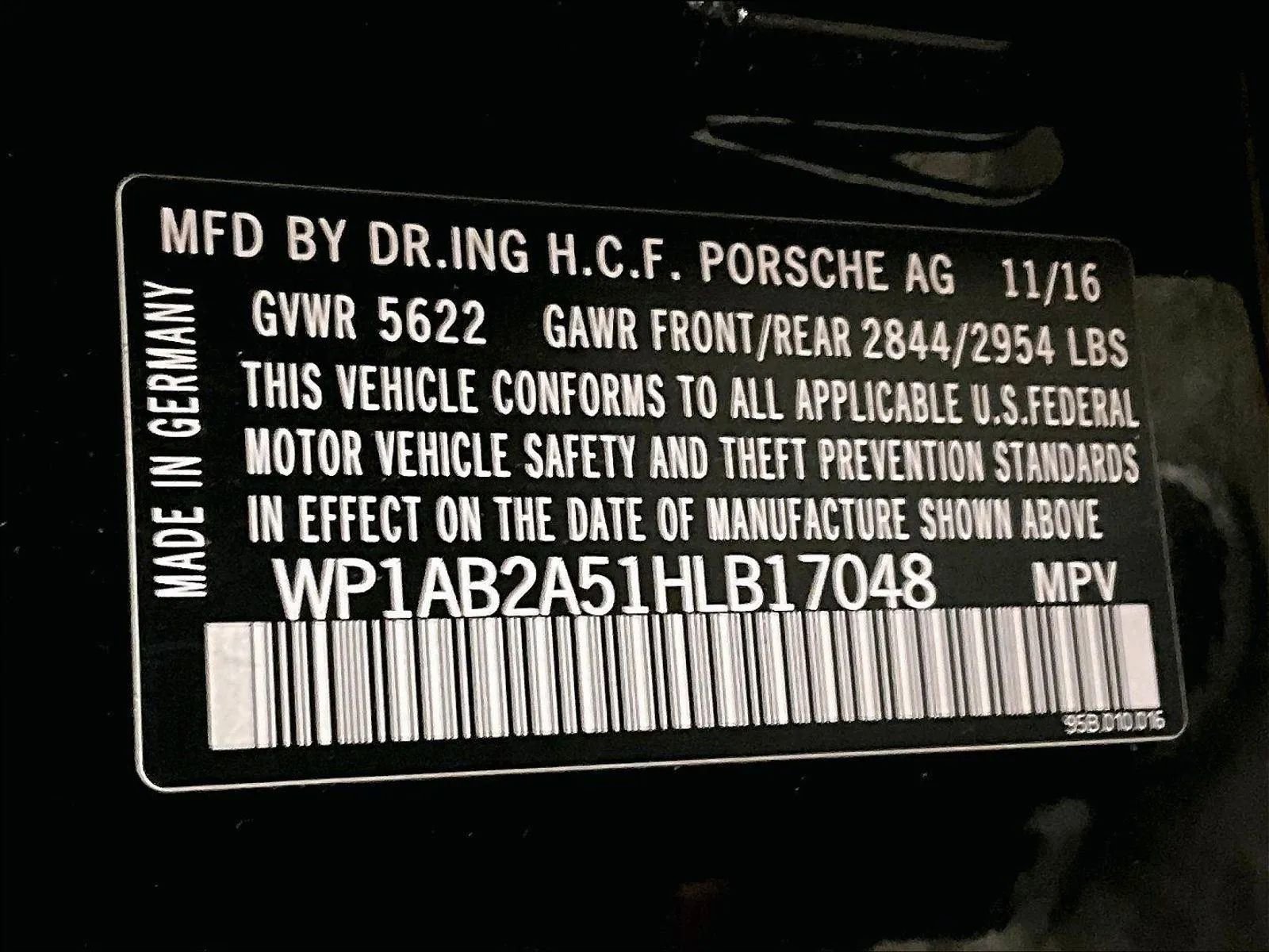 Used 2017 Porsche Macan S image 34