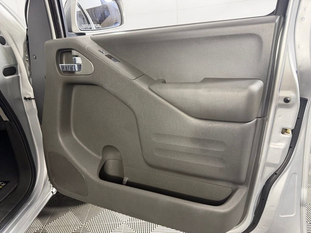 Used 2018 Nissan Frontier PRO-4X AWD/4WD image 36