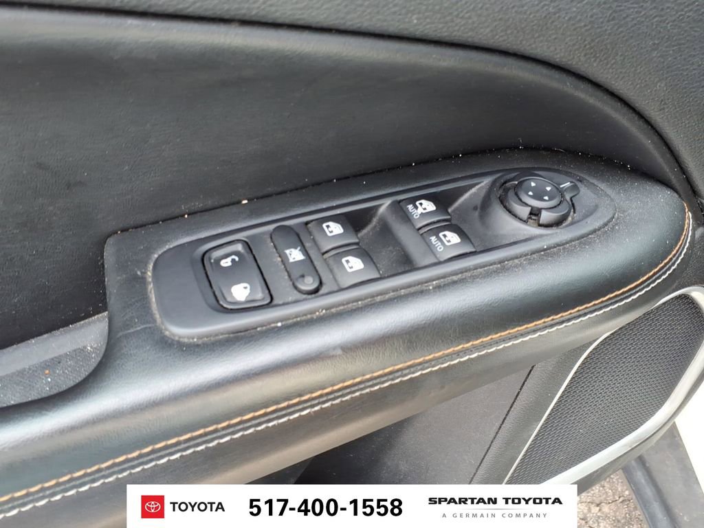 Used 2019 Jeep Compass Latitude w/ Popular Equipment Group FWD image 14