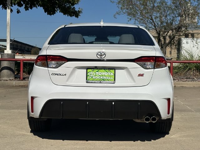 Used 2024 Toyota Corolla SE FWD image 4