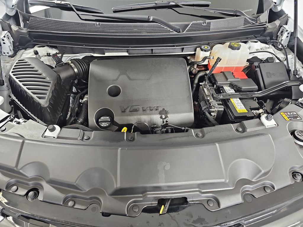 Certified 2024 Chevrolet Traverse RS w/ LPO, Floor Liner Package image 38