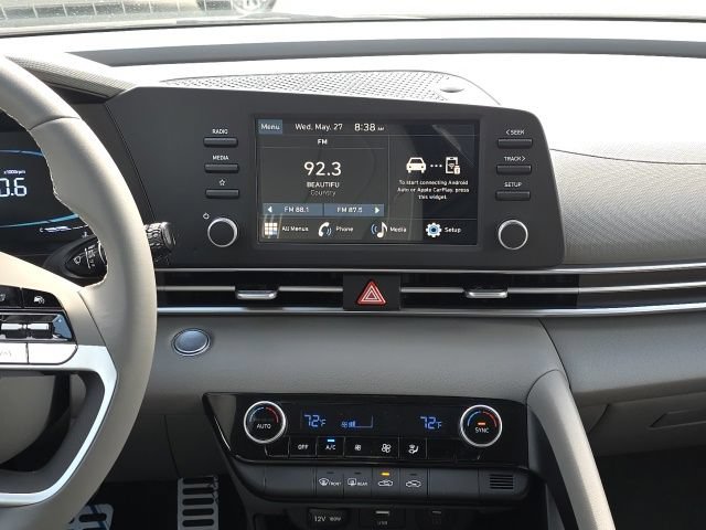 New 2026 Hyundai Elantra Sport FWD image 11