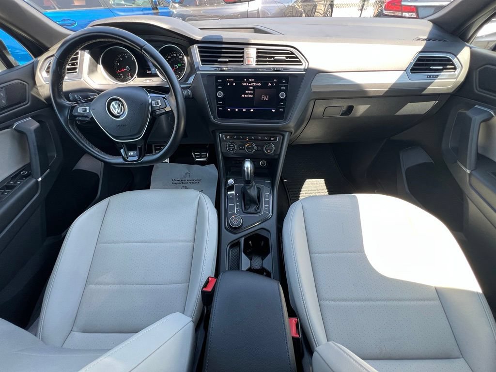Used 2020 Volkswagen Tiguan SE R-Line AWD/4WD image 28