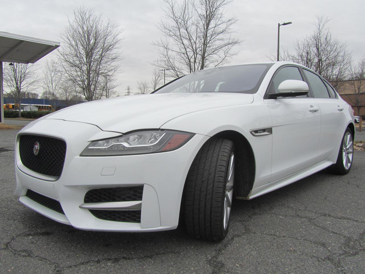Used 2016 Jaguar XF R-Sport image 6