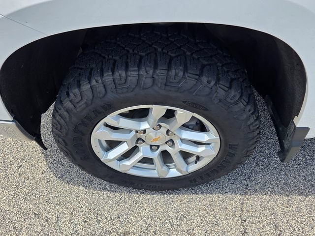 Used 2024 Chevrolet Silverado 1500 LT AWD/4WD image 19