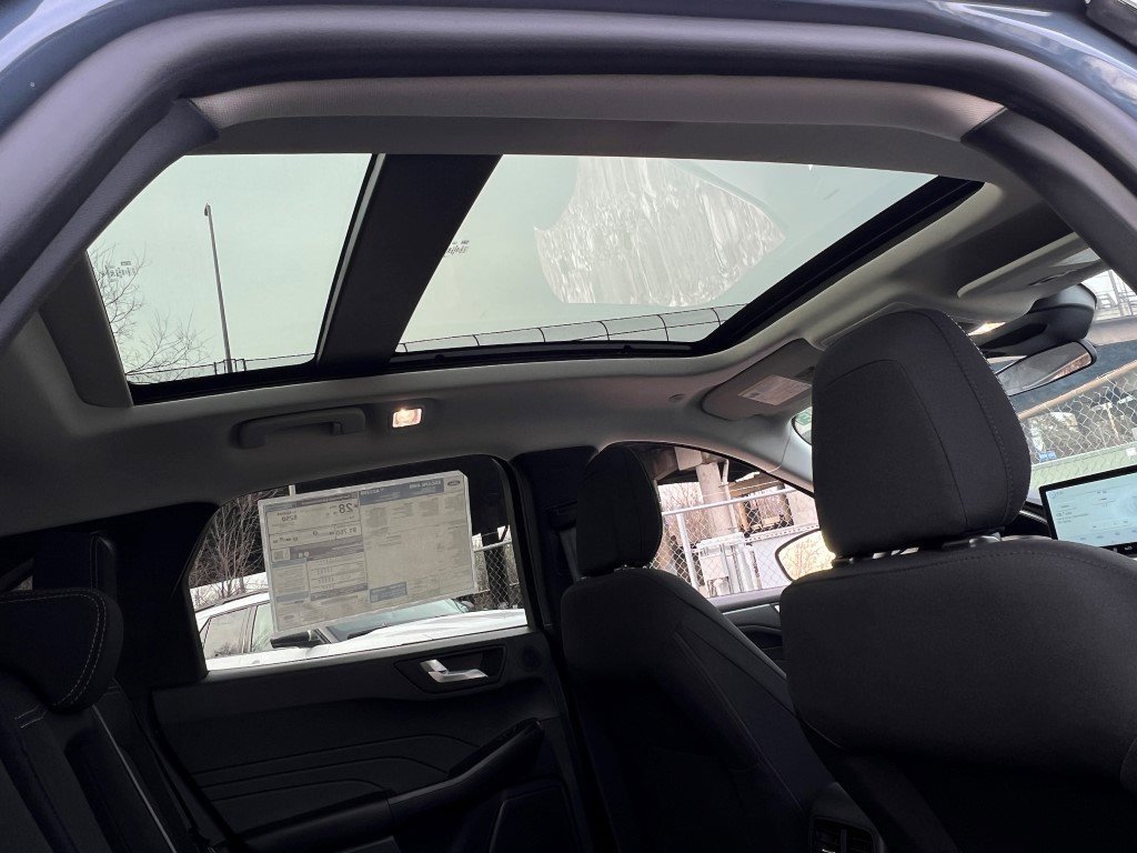 New 2026 Ford Escape Active w/ Active Premium Tech Pack AWD/4WD image 10