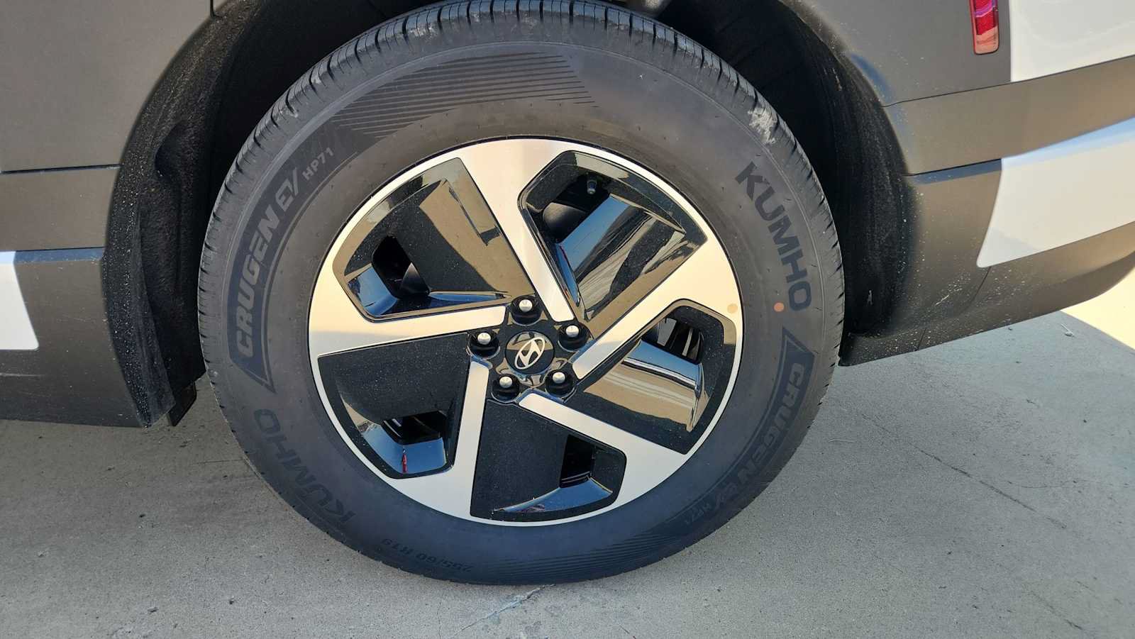 New 2026 Hyundai Ioniq 9 SE AWD/4WD image 10