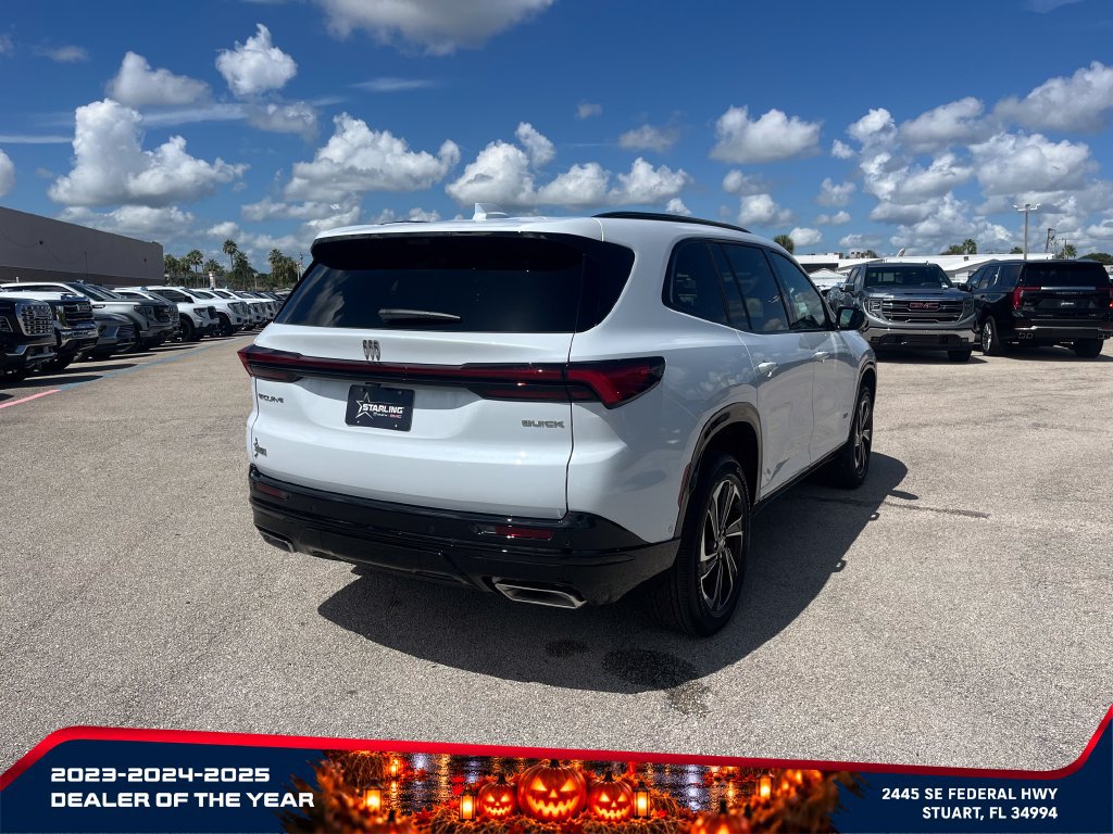 New 2027 Buick Enclave Sport Touring w/ Super Cruise Package FWD image 5