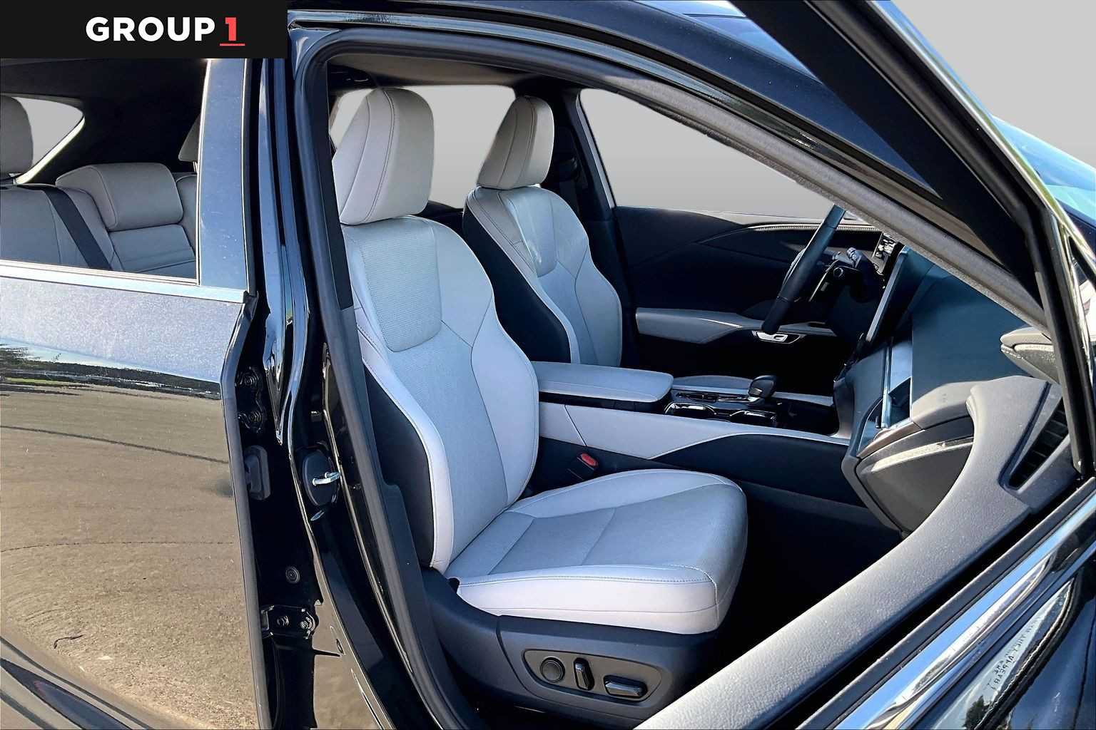 Certified 2024 Lexus RX 350 Premium Plus w/ Convenience Package FWD image 8