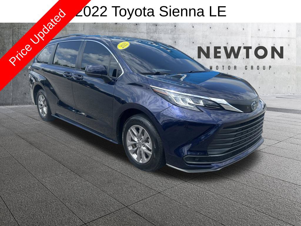 Used 2022 Toyota Sienna LE FWD image 1