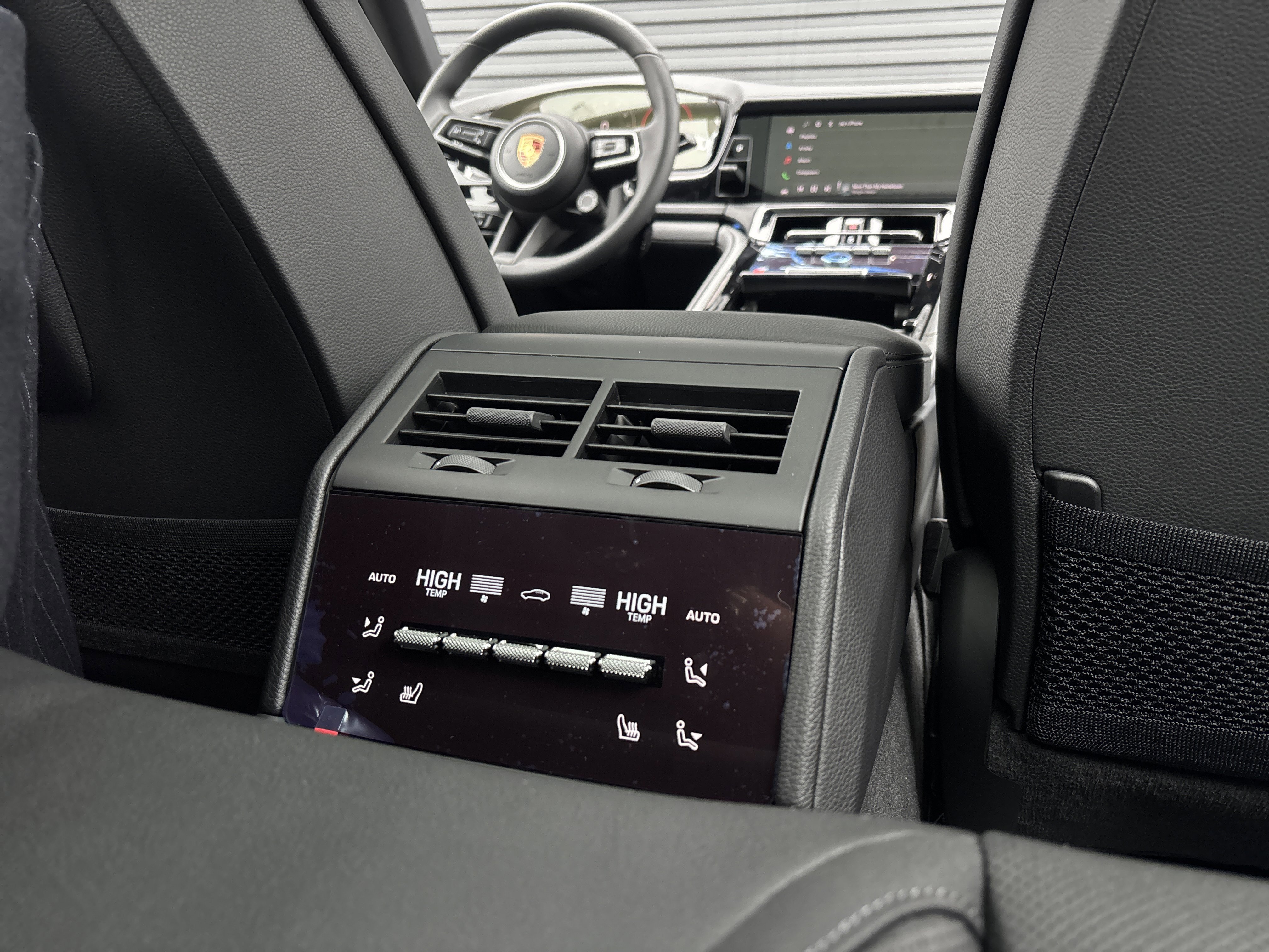 New 2026 Porsche Panamera image 18