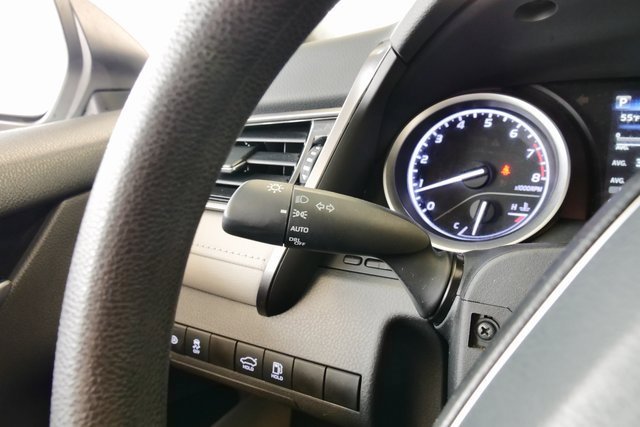 Used 2021 Toyota Camry LE image 26