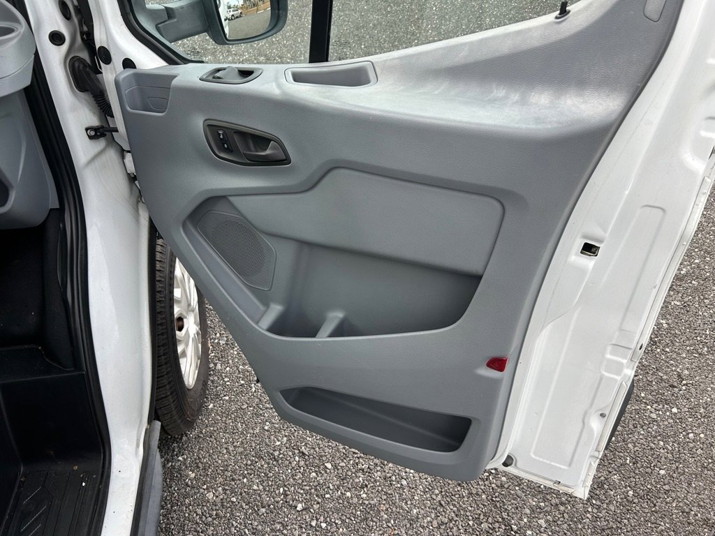 Used 2016 Ford Transit 250 130 Low Roof RWD image 21