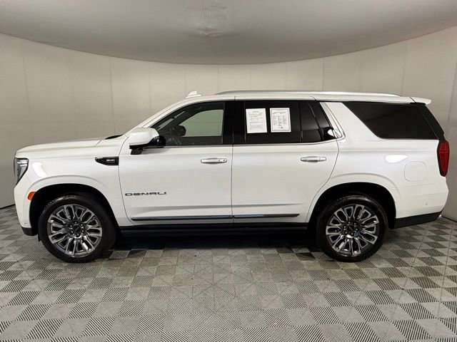 Used 2023 GMC Yukon Denali Ultimate AWD/4WD image 3
