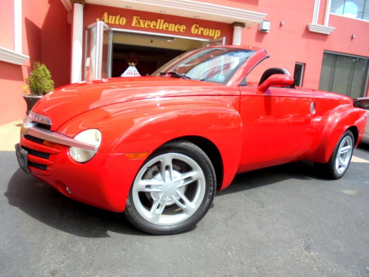 Used 2005 Chevrolet SSR w/ Preferred Equipment Group RWD image 40