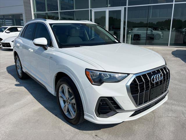 Certified 2022 Audi Q3 2.0T Premium AWD/4WD image 3