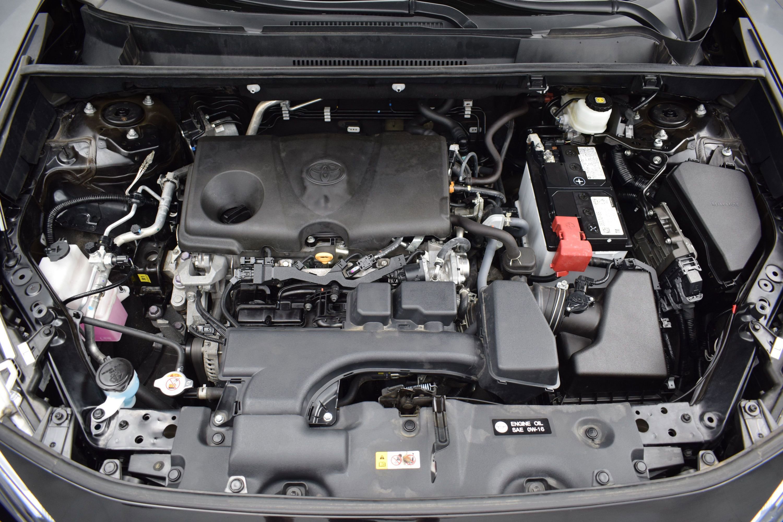 Used 2024 Toyota RAV4 LE AWD/4WD image 9