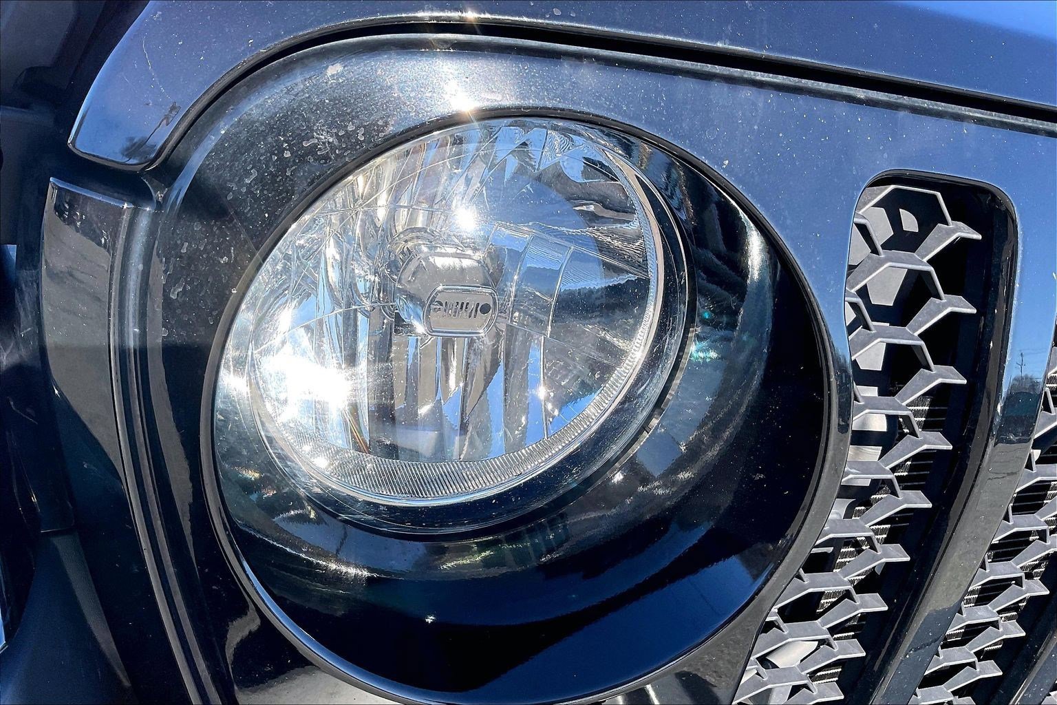 Certified 2022 Jeep Gladiator Sport image 26