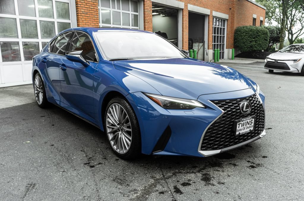 Used 2024 Lexus IS 300 AWD w/ Premium Package image 5