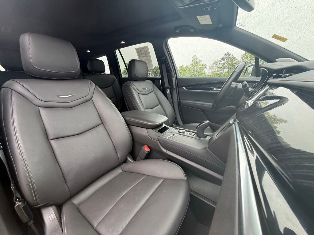 Used 2024 Cadillac XT6 Premium Luxury AWD/4WD image 28