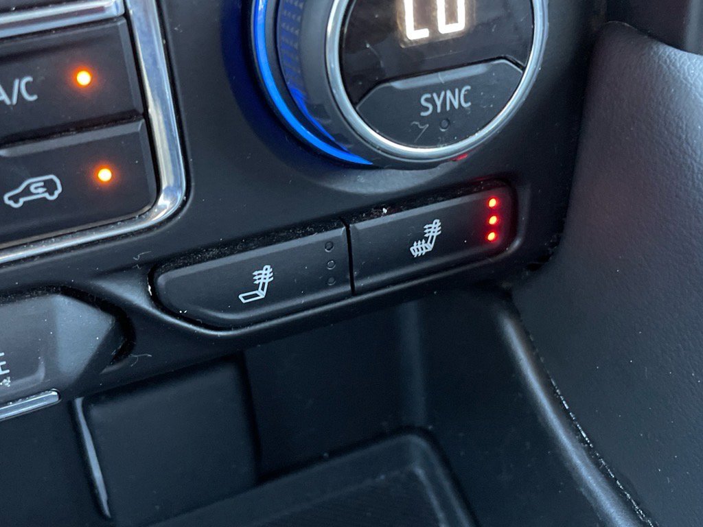 Used 2024 Chevrolet Suburban Z71 w/ Luxury Package image 20