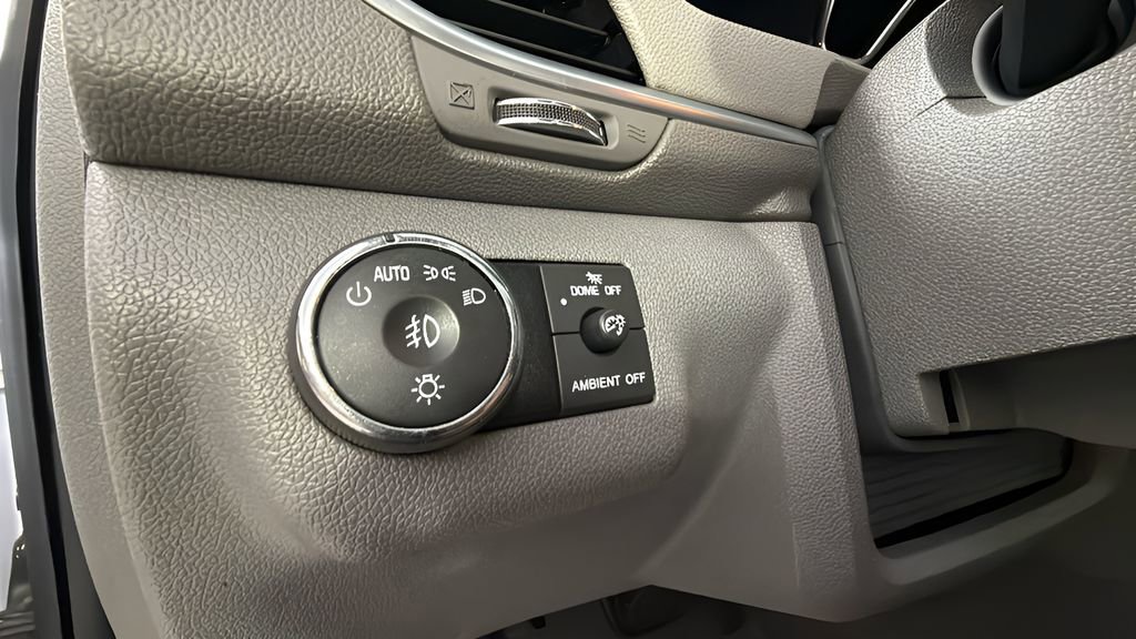 Used 2016 Chevrolet Traverse LT image 19