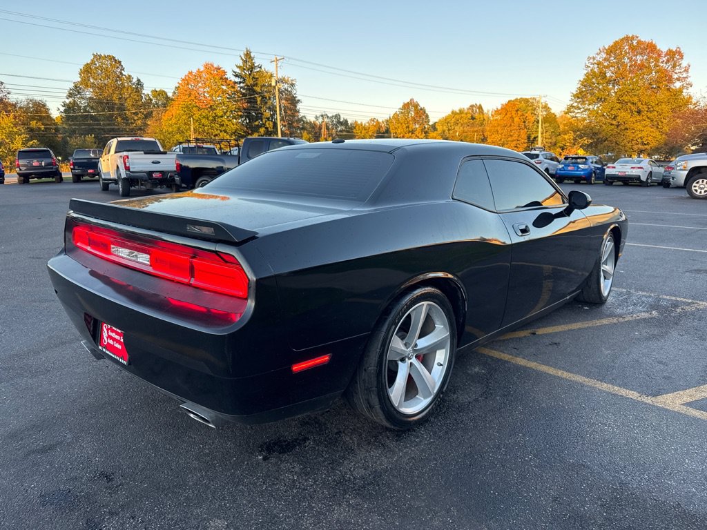 Used 2008 Dodge Challenger SRT8 RWD image 6