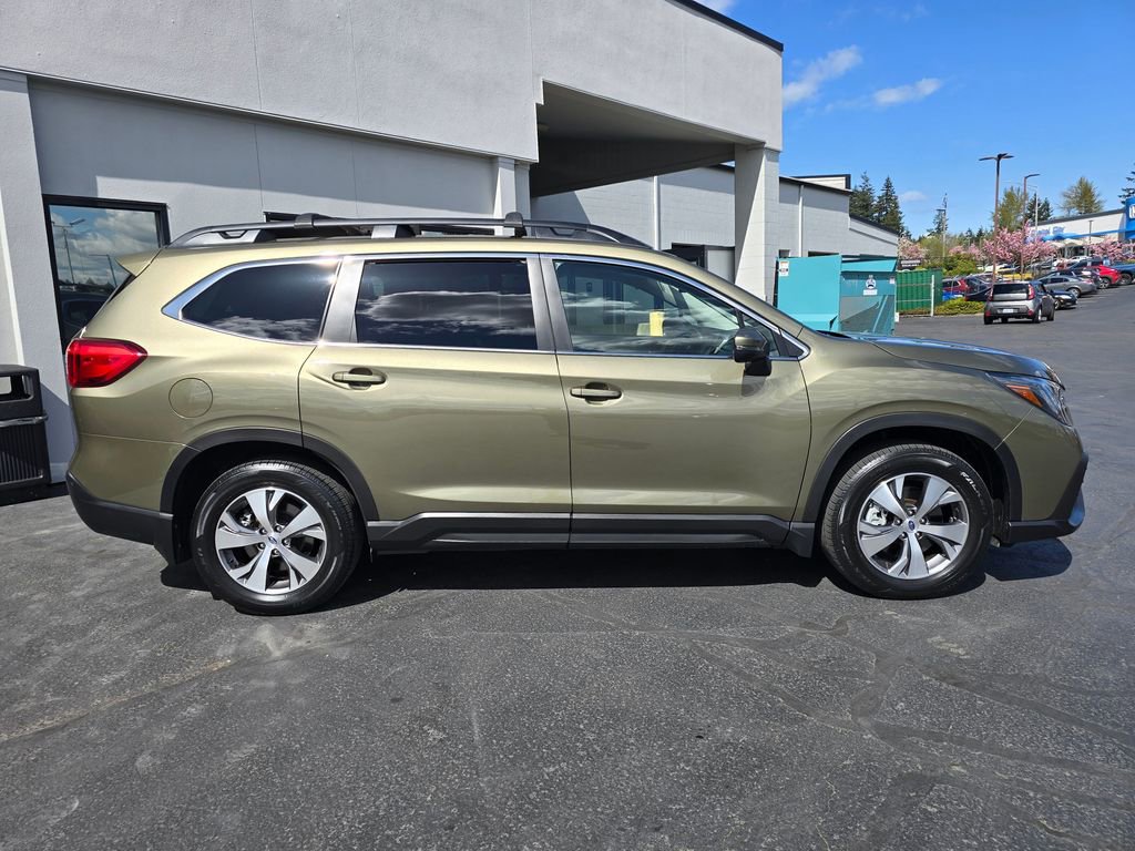 Certified 2023 Subaru Ascent Premium w/ Convenience Package AWD/4WD image 3
