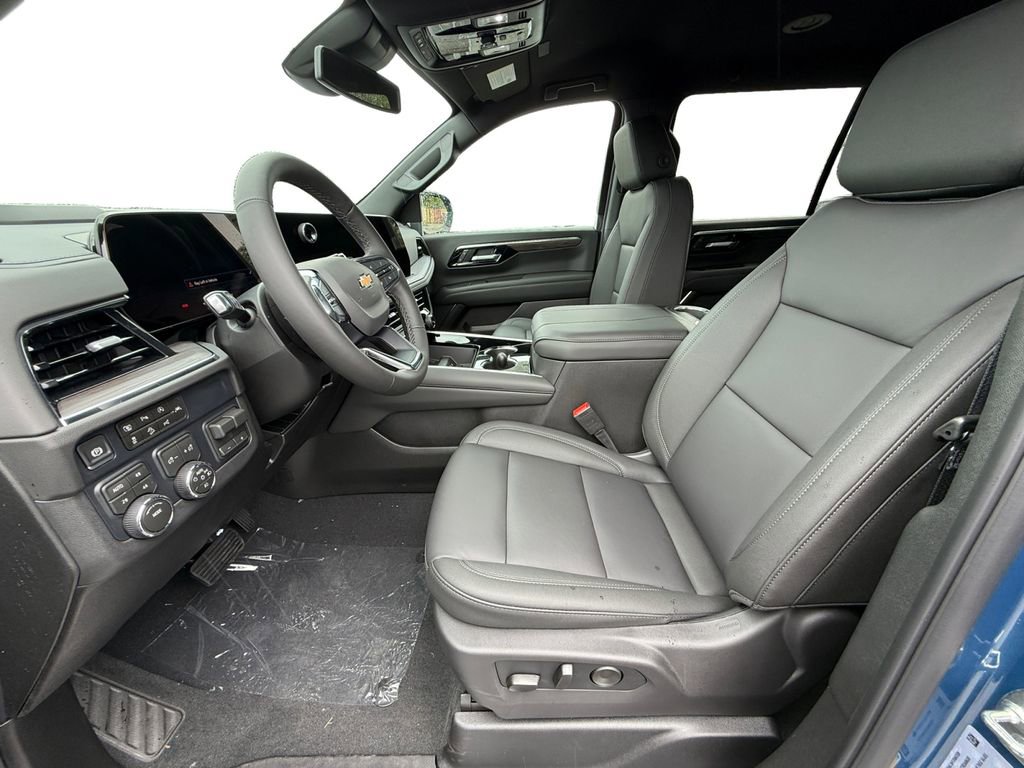 New 2026 Chevrolet Suburban LT w/ Comfort Package AWD/4WD image 9