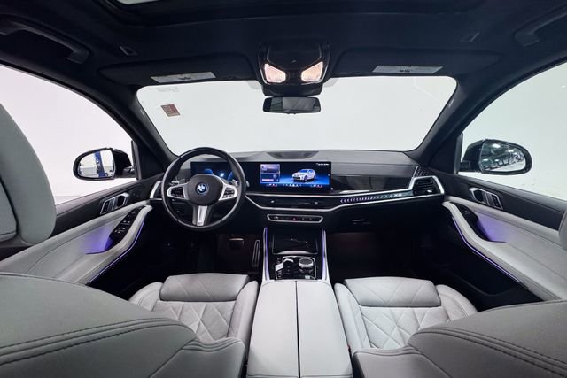 Used 2025 BMW X5 xDrive50e w/ M Sport Package image 25