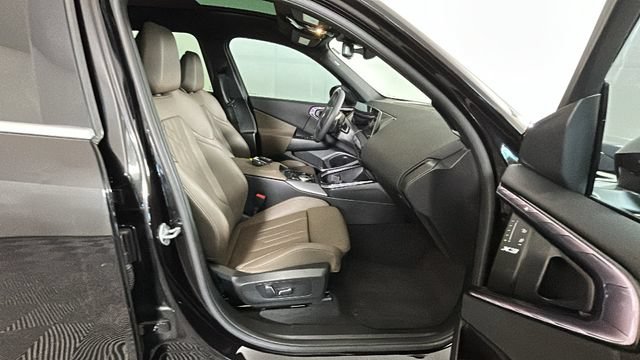 Used 2025 BMW X3 xDrive30i AWD/4WD image 31