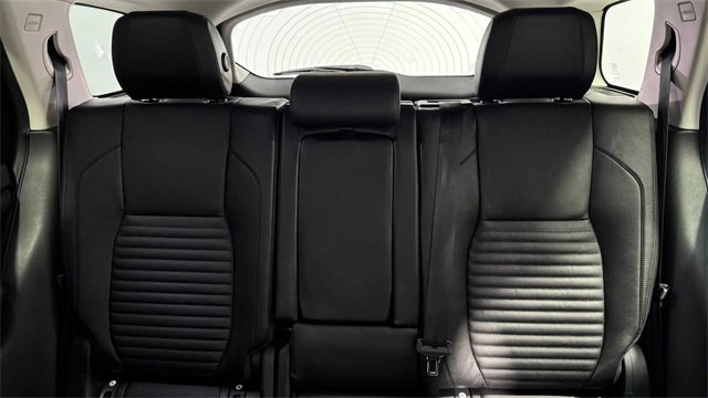 Used 2021 Land Rover Discovery Sport S image 26