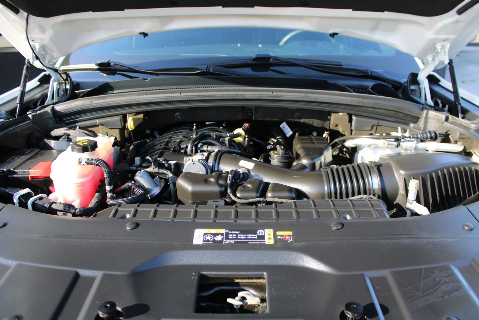 Used 2023 Jeep Grand Cherokee L Laredo RWD image 31