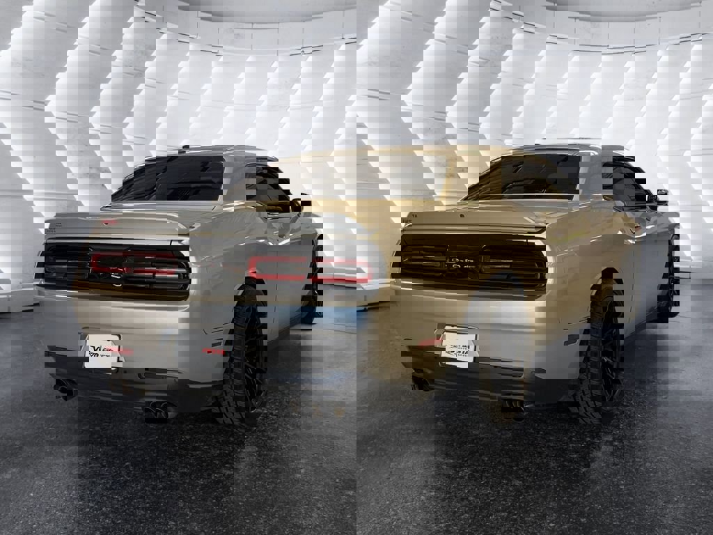 Used 2020 Dodge Challenger R/T image 4