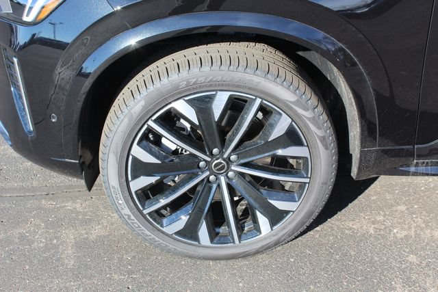 New 2026 Volvo XC90 B6 Plus w/ Protection Package Premier AWD/4WD image 10