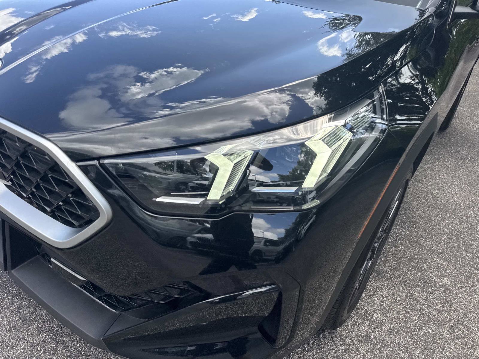 Used 2025 BMW X2 xDrive28i w/ Convenience Package image 9