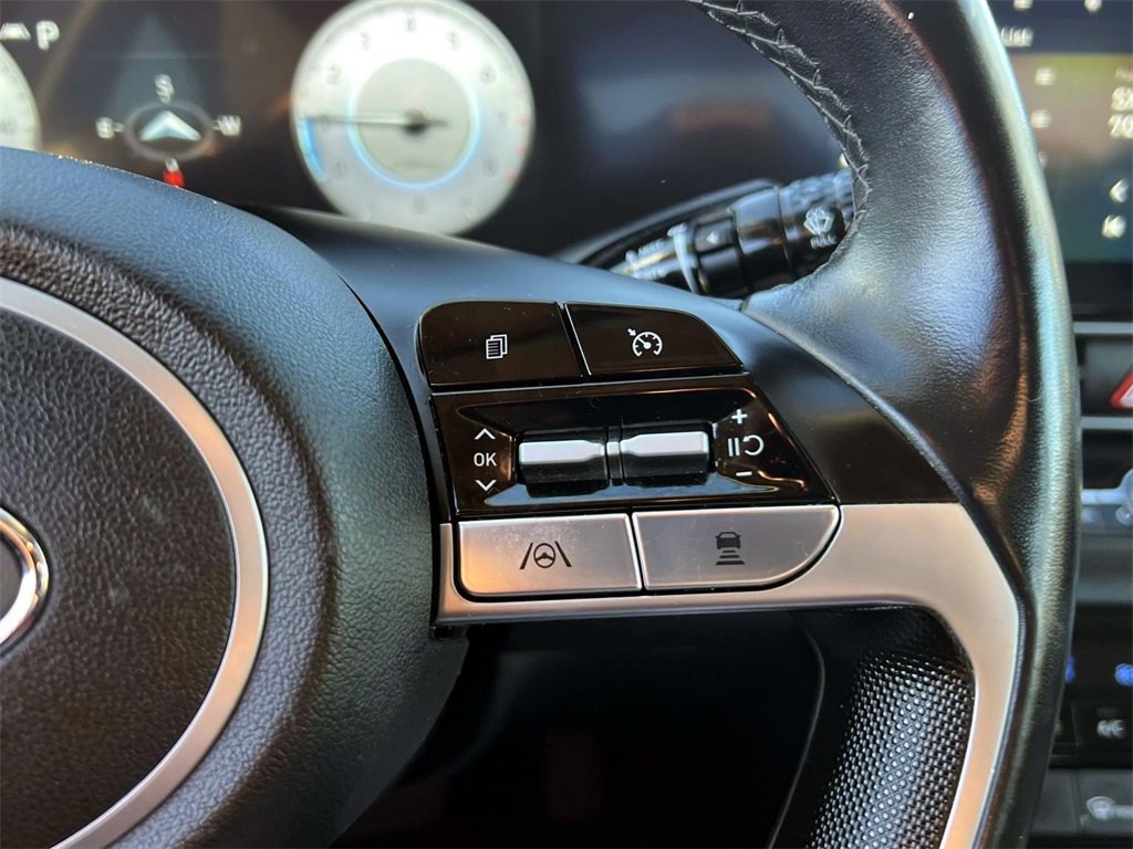 Certified 2023 Hyundai Elantra SEL w/ Convenience Package image 21