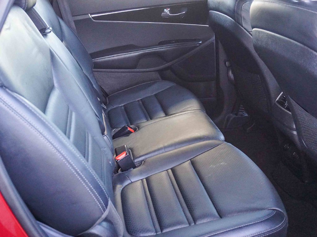 Used 2017 Kia Sorento EX FWD image 14