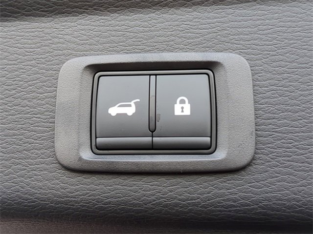 New 2025 Mitsubishi Outlander SE image 13